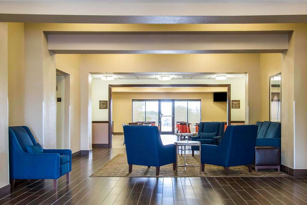 Comfort Inn & Suites Cave City Beltér fotó